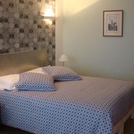 La Passacaille Bed & Breakfast Grosrouvre Bilik gambar
